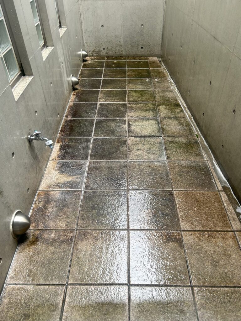 名古屋市　千種区　玄関アプローチ洗浄！