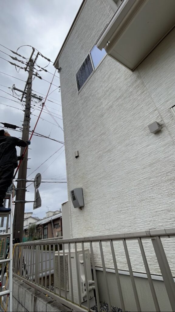 各務原市 築8年 外壁1面を洗浄!