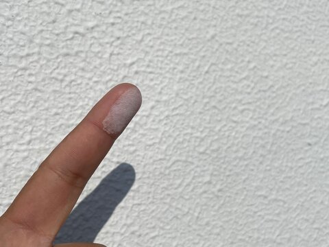 外壁塗装か外壁洗浄か？判断のポイント3つ