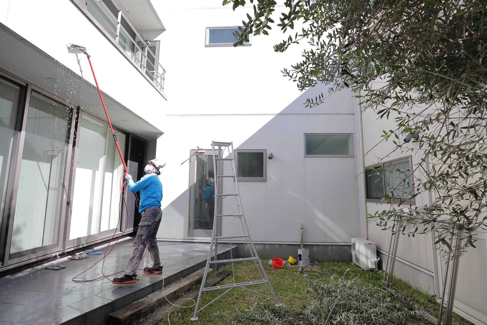 外壁洗浄の料金比較！高圧洗浄・薬剤洗浄の違いとは？