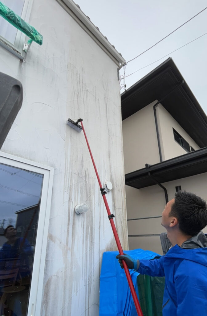 名古屋市守山区　築7年　塗り壁住宅の外壁洗浄！