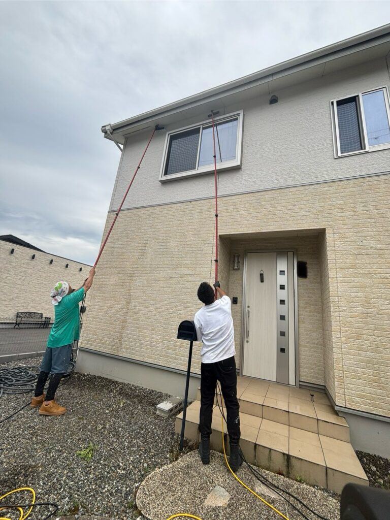 【岐阜市】築13年の外壁＆ベランダ床洗浄｜塗装前に“洗う”という選択肢を