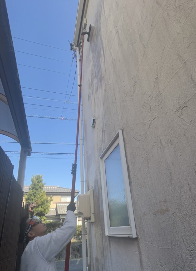 【津島市】築10年・スペイン漆喰の外壁洗浄｜高圧洗浄で外壁が削れてしまいプロへ依頼
