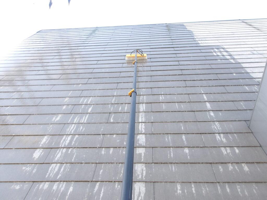 【茨城県下妻市】築6年・外壁3面洗浄+木部塗装|コケ・カビ・黒ずみを改善